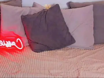 LillianShineX  live sex cam