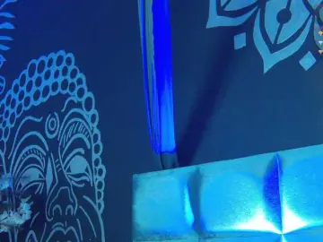 Lunamistyc  live sex cam
