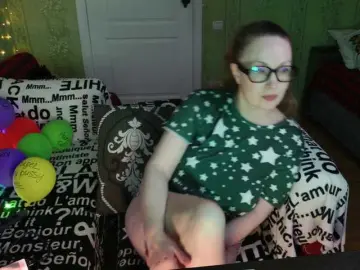 MeganIris  live sex cam