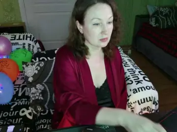 MeganIris  live sex cam