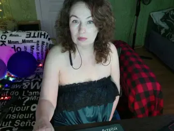 MeganIris  live sex cam