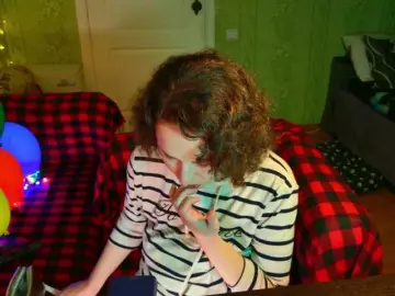 MeganIris  live sex cam