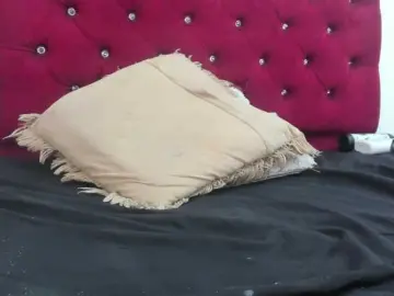 Melody-Megann  live sex cam