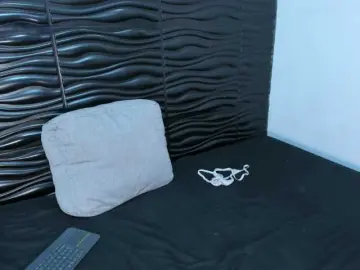 Melody-Megann  live sex cam
