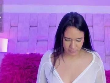 SaraFoster  live sex cam