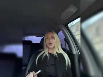 VikiBlondi  live sex cam