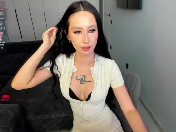 Meganitsyoursin  live sex cam