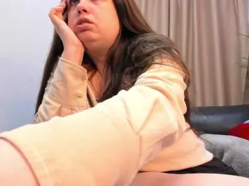 Battymoll  live sex cam