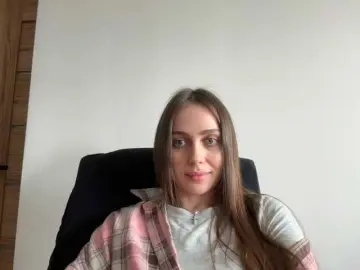 BeNikA  live sex cam