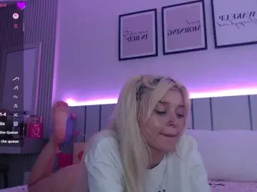 BlondyLi  live sex cam