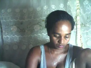 Flania  live sex cam