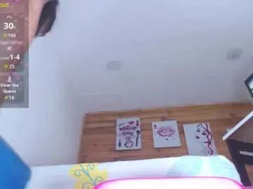 HotMilfSquirt  live sex cam