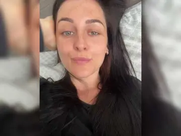 Viksi66  live sex cam