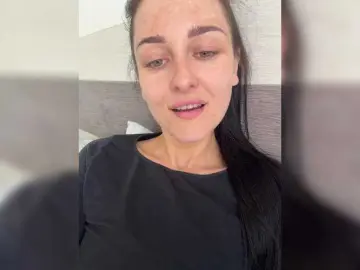 Viksi66  live sex cam