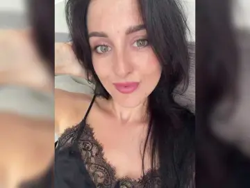 Viksi66  live sex cam