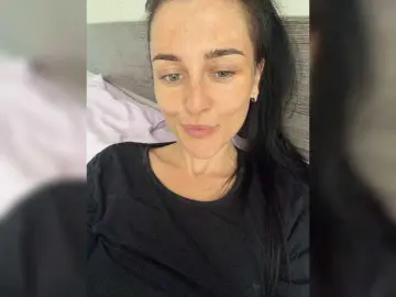 Viksi66  live sex cam