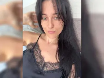 Viksi66  live sex cam