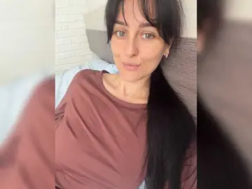 Viksi66  live sex cam