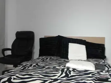 ArtLove13  live sex cam