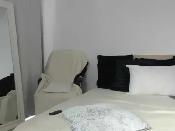 ArtLove13  live sex cam