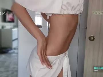 Mari27121  live sex cam