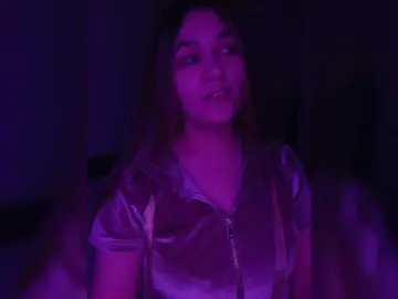 MyJully  live sex cam