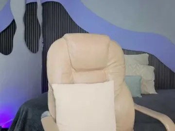 Nicolle-mariee  live sex cam