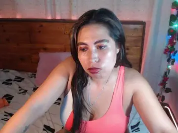 NikkiMilky  live sex cam