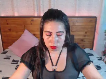 NikkiMilky  live sex cam