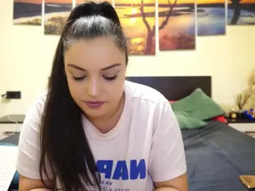 Adellineee  live sex cam