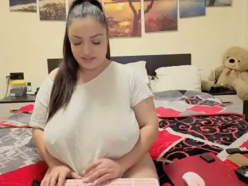 Adellineee  live sex cam