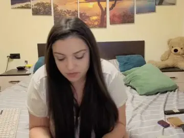 Adellineee  live sex cam