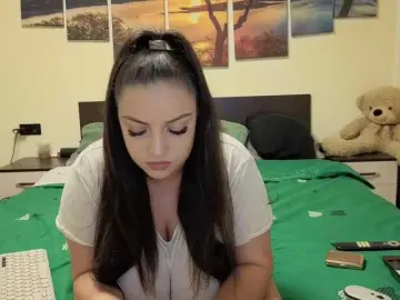 Adellineee  live sex cam