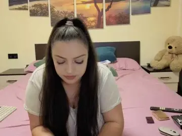 Adellineee  live sex cam