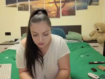 Adellineee  live sex cam