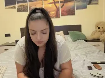Adellineee  live sex cam