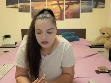 Adellineee  live sex cam