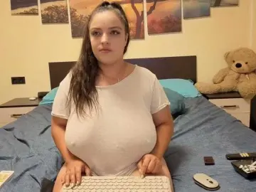 Adellineee  live sex cam