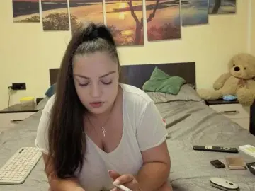 Adellineee  live sex cam