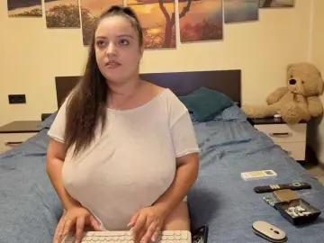 Adellineee  live sex cam