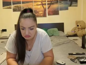 Adellineee  live sex cam