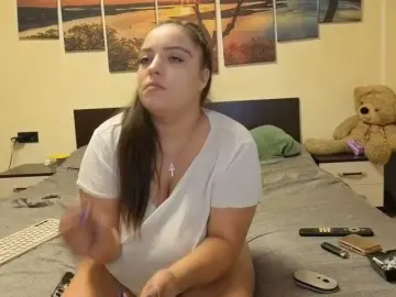 Adellineee  live sex cam