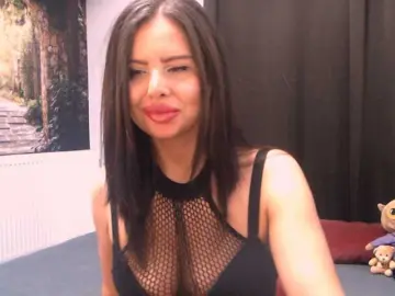 Sofialiuba  live sex cam