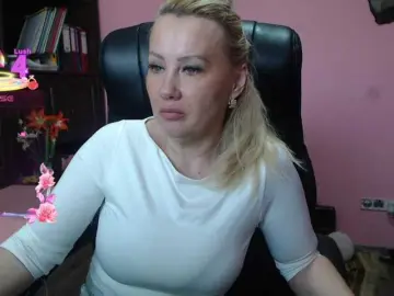 CandyHellenx  live sex cam