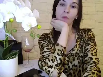 JuliaWetDream  live sex cam