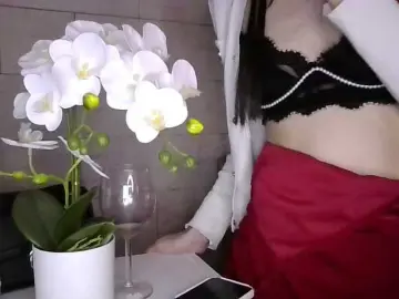 JuliaWetDream  live sex cam