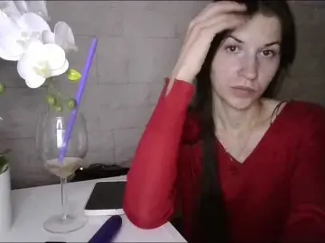 JuliaWetDream  live sex cam