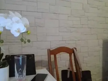 JuliaWetDream  live sex cam
