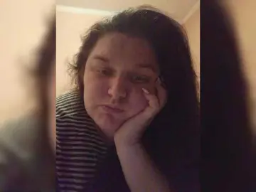 Vika2302  live sex cam