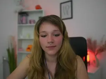 Cutebrutality  live sex cam